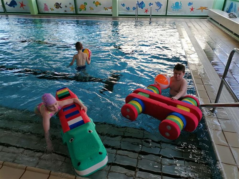 25 04 Schwimmen 1