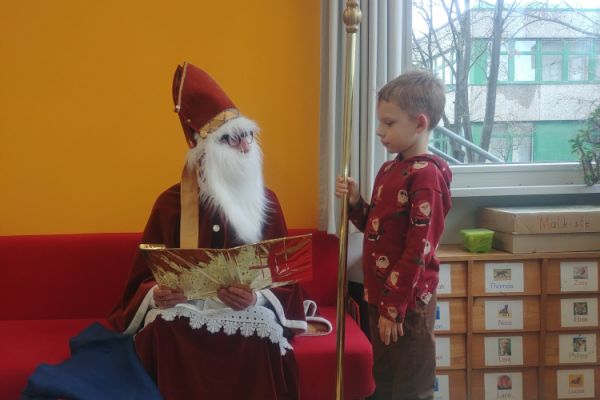 23-12-nikolaus-1D8A78BCF-E5AF-26FB-C7C7-2C31008AF821.jpg