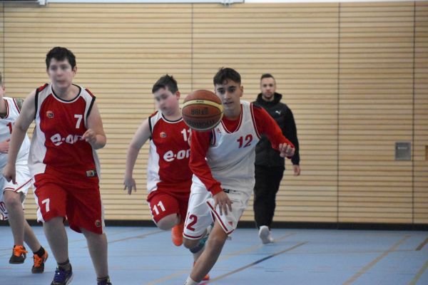 23-03-bb-lions-league-im-spiel-45480EA9D-2F03-FDB7-642A-436F002BA9CD.jpg