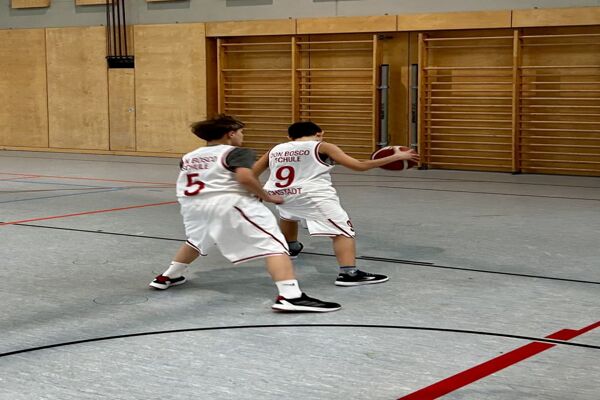 25-04-basketball-3-spieltag-01D32507AB-8B7D-B489-0BB1-1D2D55202C3E.jpg