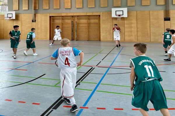 25-04-basketball-3-spieltag-1020FA5829-ABCB-E3E2-59B4-D36E8E8B8AD1.jpg