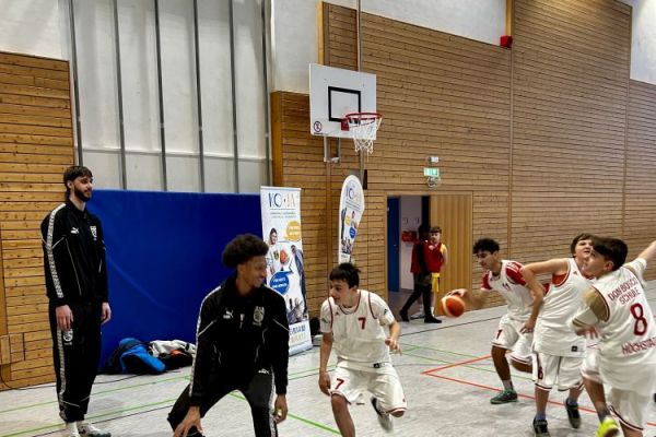 25-12-basketballtag-11B48096A0-2491-BEBA-A4D9-70EFC8E07138.jpg
