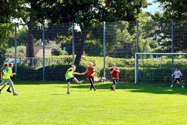26-07-fussball8A85373AB-6F9A-7812-AD1D-276F623950FC.jpeg